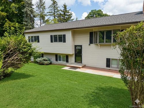 189 Route 210, Stony Point, NY, 10980 | Card Image