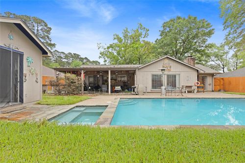412 Burning Tree Dr, Huntsville, TX, 77340 | Card Image