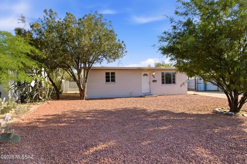 5014 E Baker St, Tucson, AZ, 85711-2159 | Card Image