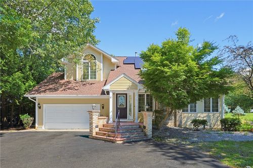 10 Di Fazio Dr, Johnston, RI, 02919-5910 | Card Image