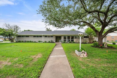 1410 Hummingbird Dr, Hillsboro, TX, 76645-2339 | Card Image