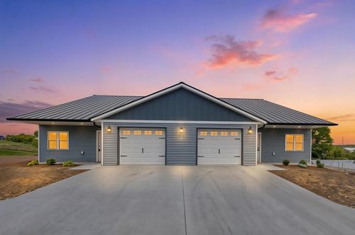 2-619 Salsbery Cir, HILLSBORO, WI, 54634-4355 | Card Image