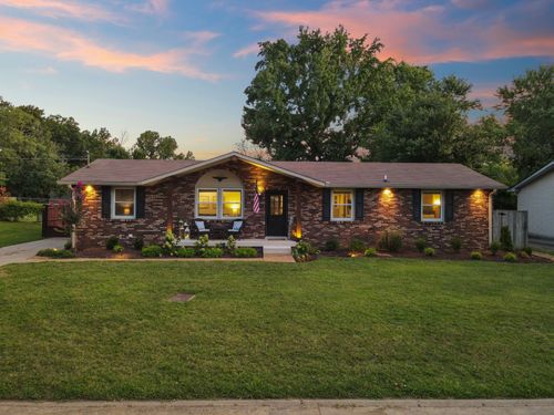640 Dutchmans Dr, Hermitage, TN, 37076-2325 | Card Image