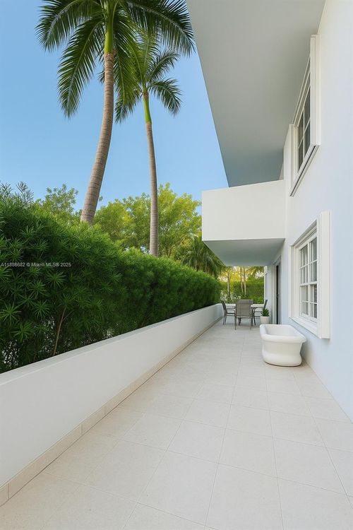 apt-115-199 Ocean Lane Dr, Key Biscayne, FL, 33149-1424 | Card Image
