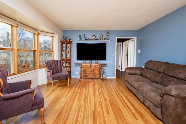 Beautiful Hardwood Floors | Image 6
