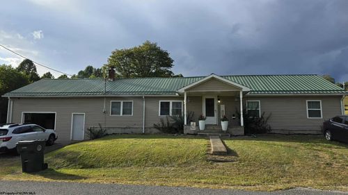7027 Hall Rd, Buckhannon, WV, 26201-5602 | Card Image