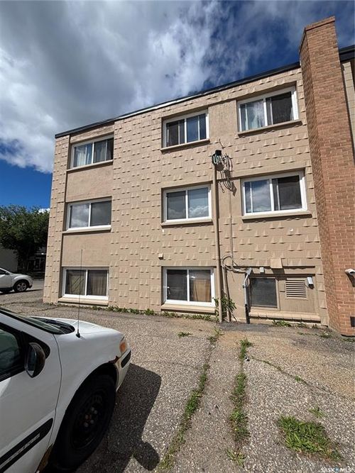 1-2620 5th Ave N, Regina, SK, S4R5E5 | Card Image