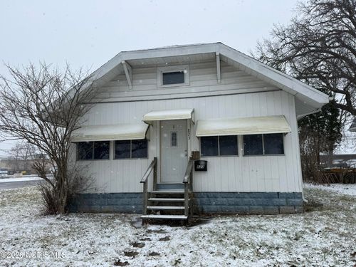 823 Nicholas St, Defiance, OH, 43512-1551 | Card Image