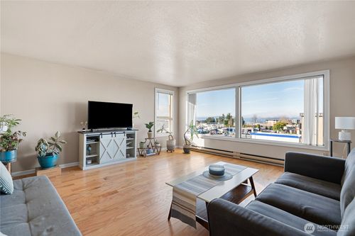 apt-5-813 S 227th Pl, Des Moines, WA, 98198-6961 | Card Image