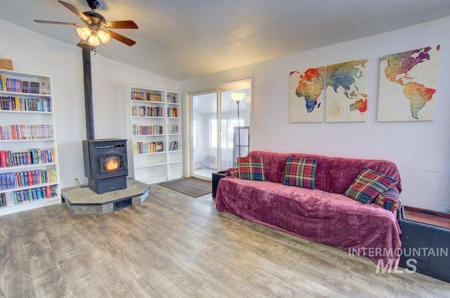 1126 E 720 N, House other with 3 bedrooms, 2 bathrooms and 2 parking in Richfield ID | Image 9