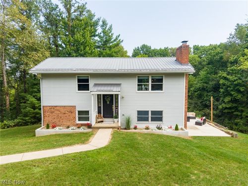 11349 Indian Hills Dr Ne, Bolivar, OH, 44612-8843 | Card Image