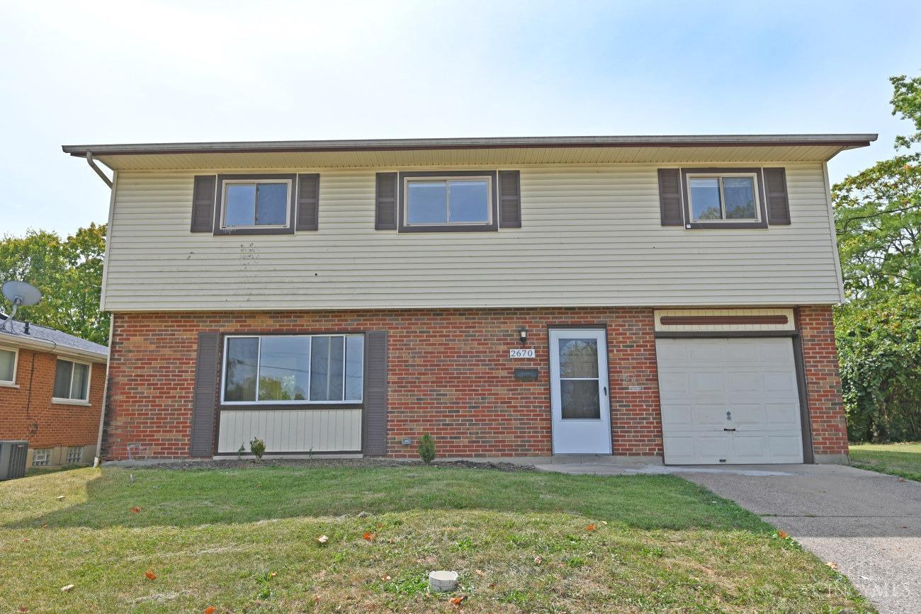 Mustang Dr, Cincinnati, OH 45211