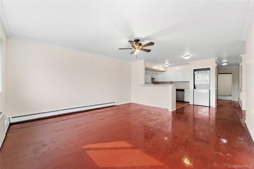 3-84-120 Austin St, Kew Gardens, NY, 11415-2220 | Card Image