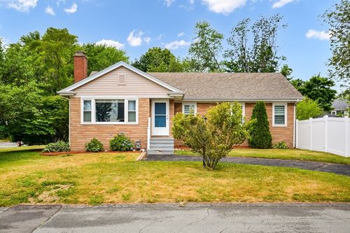 43 Fairview Ave, Somerset, MA, 02726-3021 | Card Image
