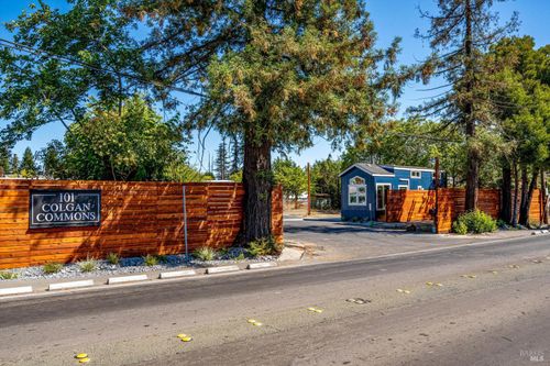 2-101 Colgan Ave, Santa Rosa, CA, 95404-5933 | Card Image