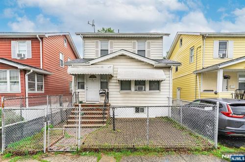 27 Philip Place, Irvington, NJ, 07111 | Card Image