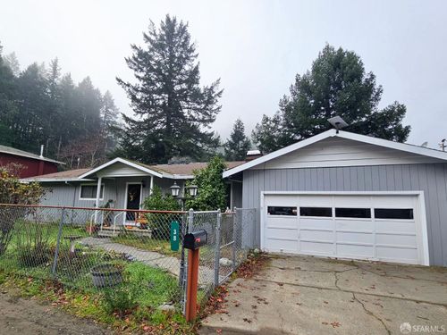 38 Palomino Way, Garberville, CA, 95542-3807 | Card Image