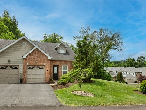 7036 Clubview Dr, Bridgeville, PA, 15017-1097 | Card Image
