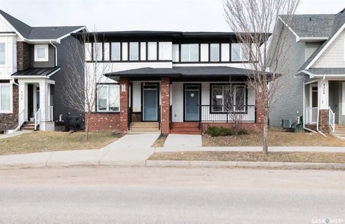 4372 James Hill Rd, Regina, SK, S4W0R2 | Card Image