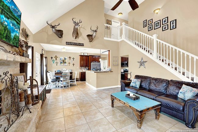 109 Park Way, House other with 4 bedrooms, 3 bathrooms and null parking in Poth TX | Image 13
