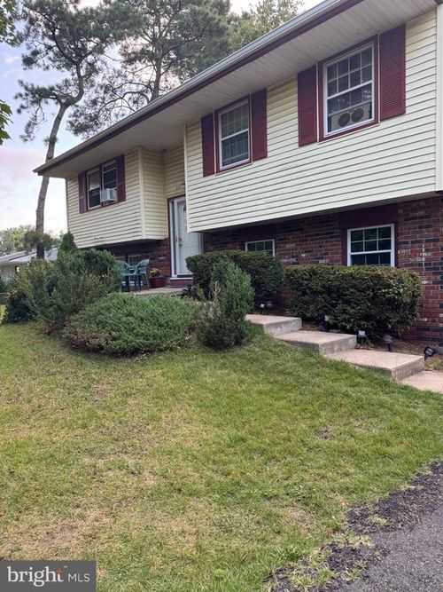317 Cayuga Trl, BROWNS MILLS, NJ, 08015-6217 | Card Image