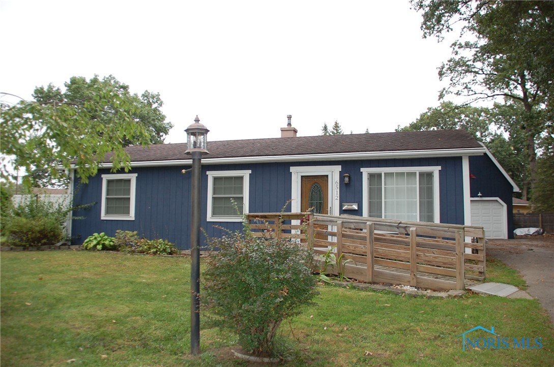 Derbyshire Ct, Toledo, OH 43615