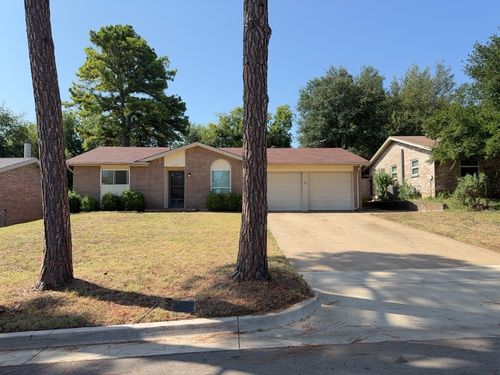 603 Shelmar Dr, Euless, TX, 76039-2521 | Card Image
