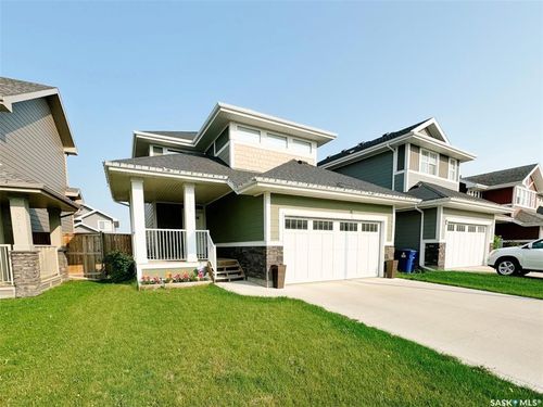 215 Eaton Cres, Saskatoon, SK, S7V0H4 | Card Image