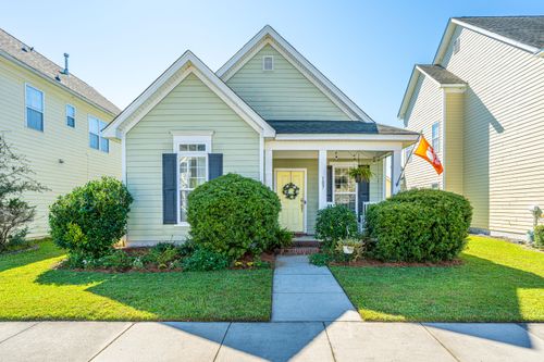 107 Foxglove Ave, Summerville, SC, 29483-5572 | Card Image
