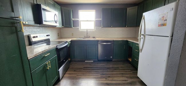 Kitchen | Image 4