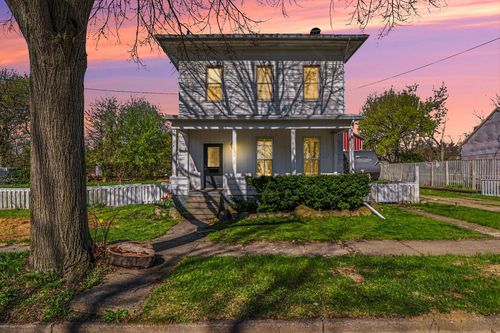 1006 Maple Ave, Jackson, MI, 49203-3149 | Card Image