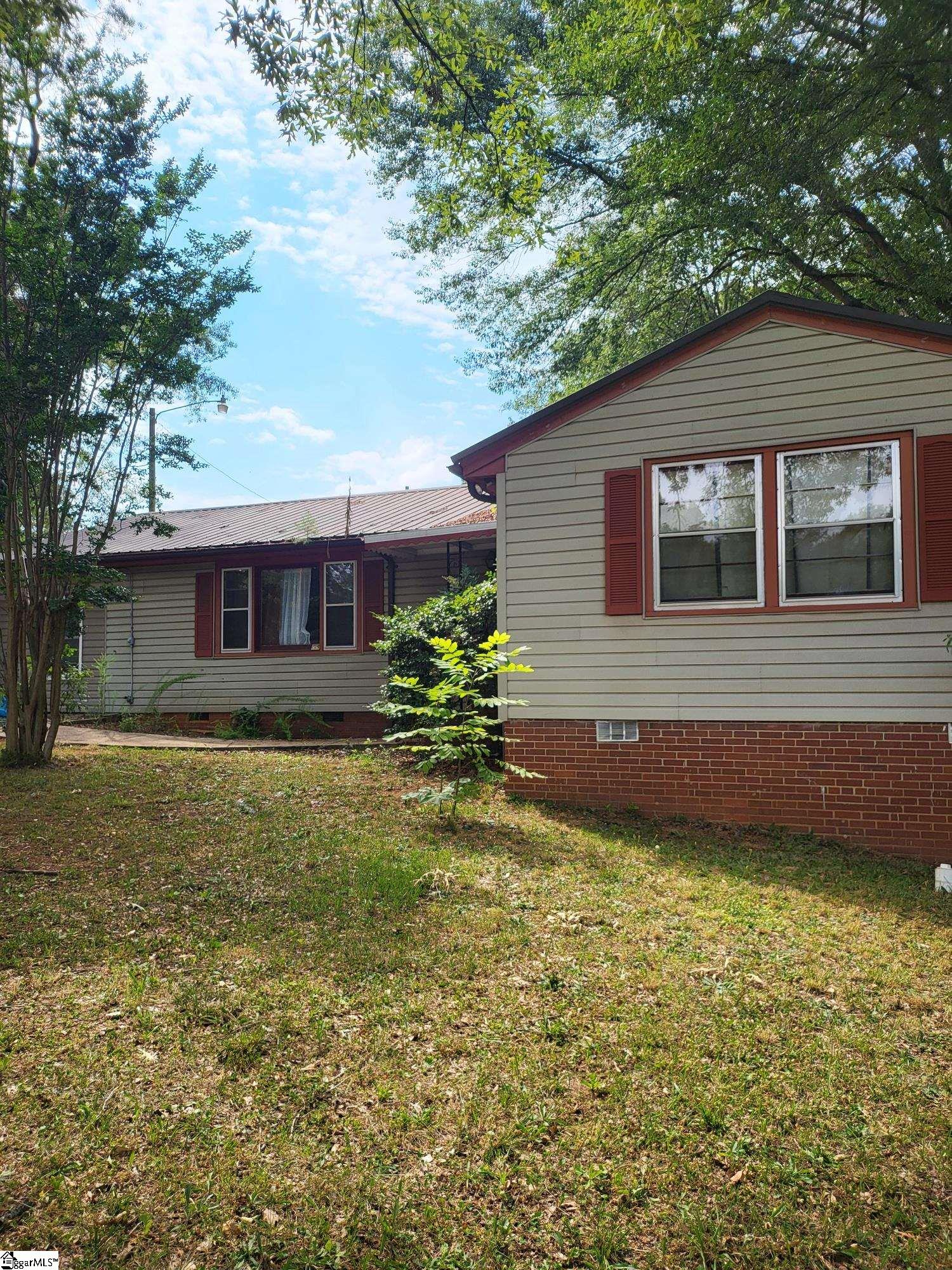 Crestfield Rd, Greenville, SC 29605