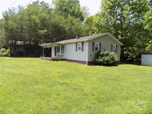 48 Cornwell Dr, Waynesville, NC, 28786-5362 | Card Image