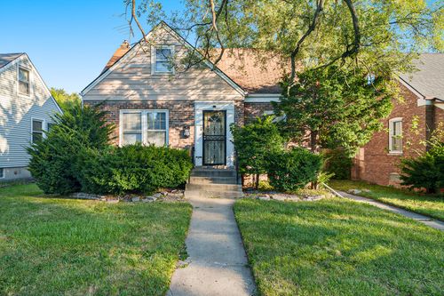 212 E 142nd Pl, Dolton, IL, 60419-1114 | Card Image