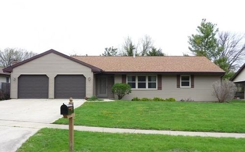 205 Carrie Ave, Urbana, IL, 61802-2164 | Card Image