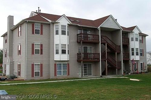 9-100 Timberlake Ter, STEPHENS CITY, VA, 22655 | Card Image