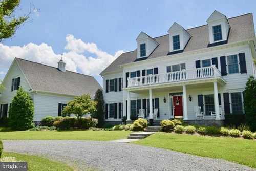 37813 Baker Mill Rd, Hillsboro, VA, 20132-2201 | Card Image