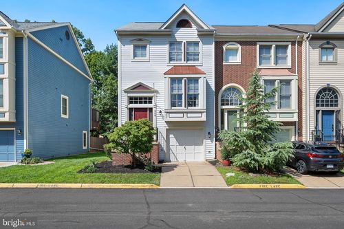 208 Occoquan Ter Sw, LEESBURG, VA, 20175-2701 | Card Image