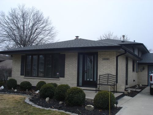 10138 S 87th Ave, Palos Hills, IL, 60465-1609 | Card Image