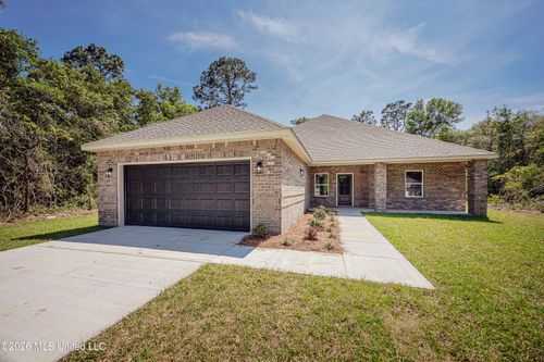 533 Oak St, Ocean Springs, MS, 39564-8925 | Card Image