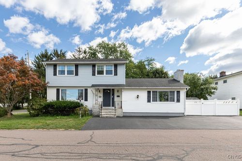 202 Swan Ave, Syracuse, NY, 13206-1538 | Card Image