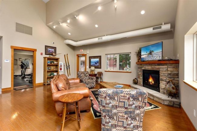 Alta Views Clubhouse | Image 36