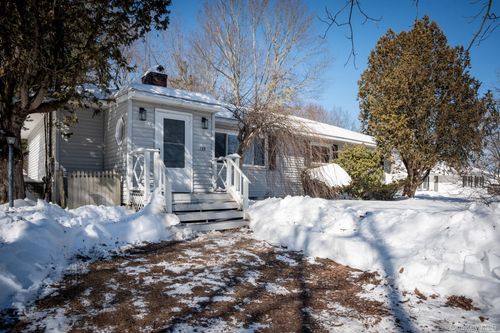 139 N Ohioville Rd, New Paltz, NY, 12561-3402 | Card Image