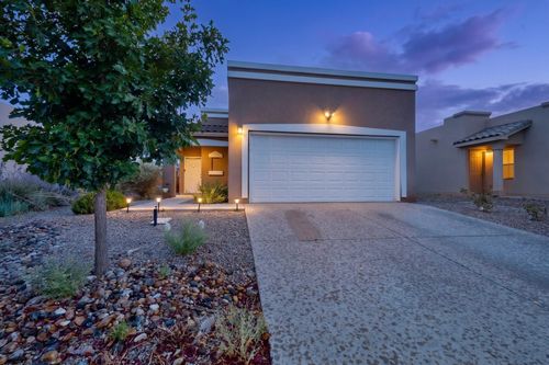3142 Floras Del Sol St, Santa Fe, NM, 87507-3578 | Card Image