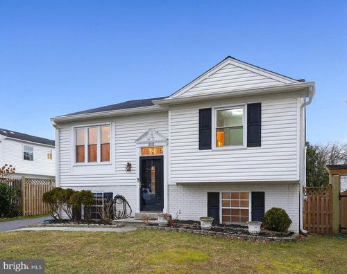 2313 Westport Ln, CROFTON, MD, 21114-1210 | Card Image