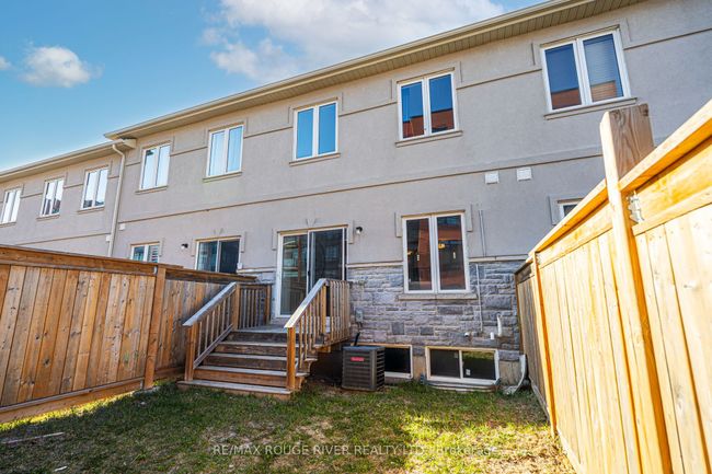 4 Prospect Way, House attached with 3 bedrooms, 3 bathrooms and 1 parking in Whitby ON | Image 49