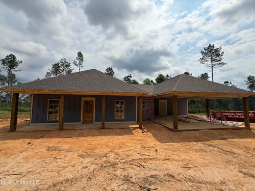 525 Shirley Sanford Rd, Seminary, MS, 39479-8917 | Card Image