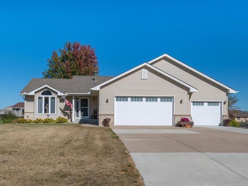609 Robert Ave, Hamburg, MN, 55339-9452 | Card Image