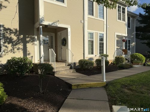 204-204 Country Club Ct, Rocky Hill, CT, 06067-3243 | Card Image
