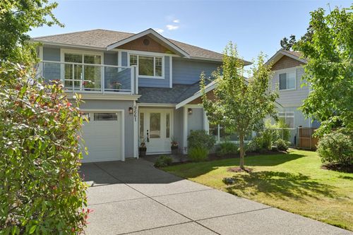 9661 Seventh St, Sidney, BC, V8L2V6 | Card Image
